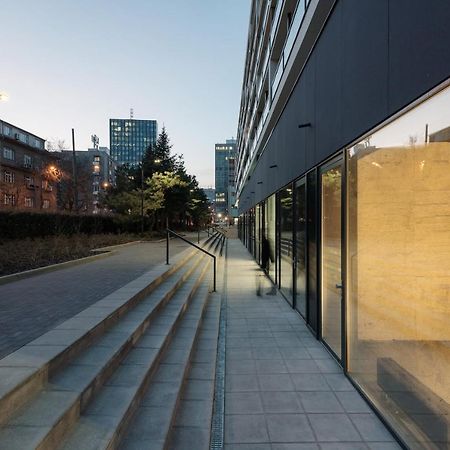 Central Point By Zoom Apartments Bratislava Exterior foto